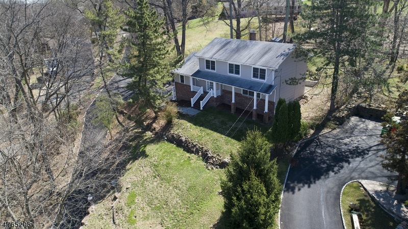 192 Grandview Ave, Caldwell, NJ 07006 - photo 1