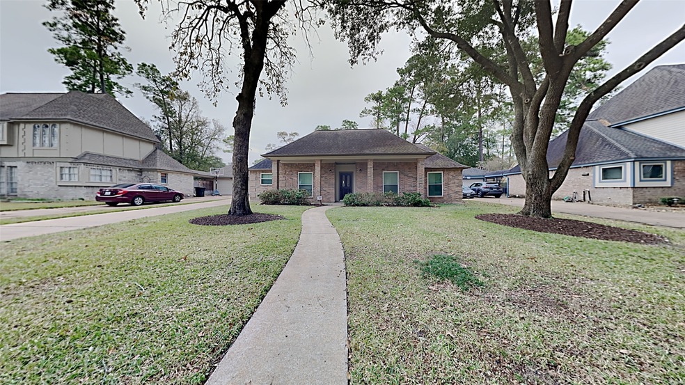 11902 Park Creek Dr, Houston, TX 77070 - photo 1