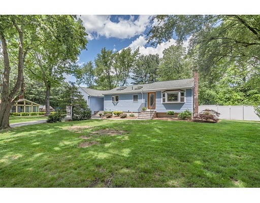 523 Shawsheen Ave, Wilmington, MA 01887 - photo 1