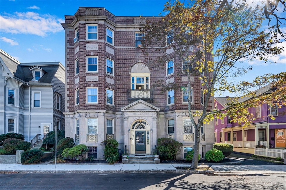 20 Chestnut St unit 205, Malden, MA 02148 - photo 1