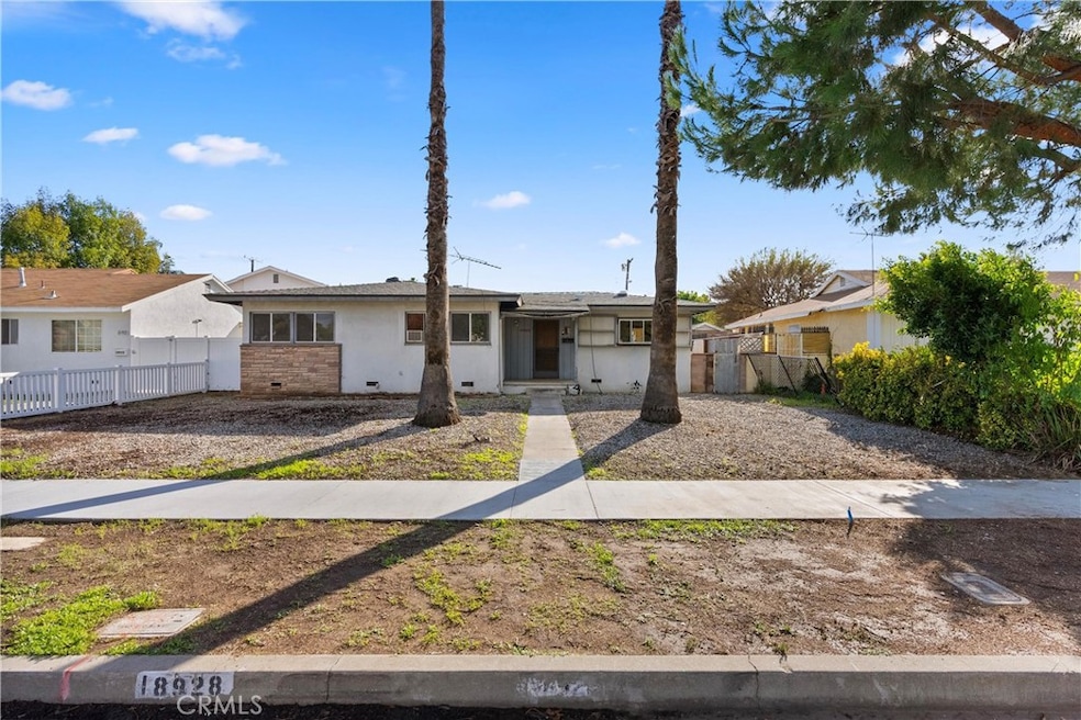18928 Victory Blvd, Tarzana, CA 91335 - photo 1
