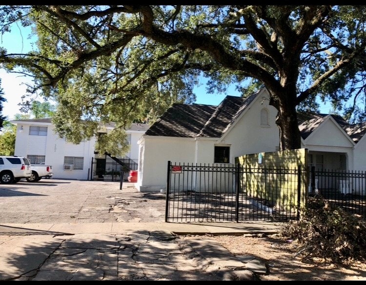 For Rent $1,075/month