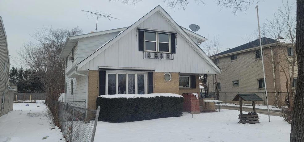 1330 W Holmes Pic