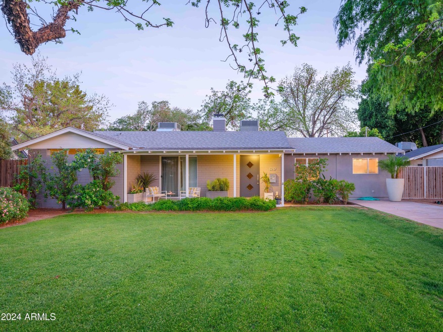 Sold $985,000 • Co-Listing Agent