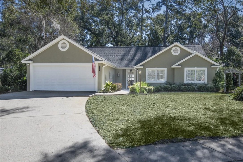 Beautiful home on a spacious lot on quiet, dead en