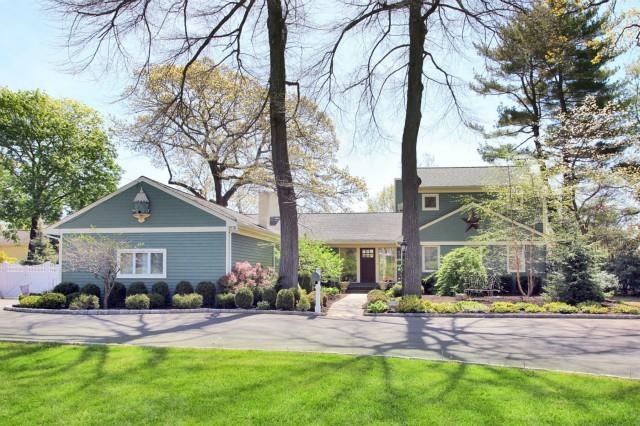 75 Webb Rd, Fairfield, CT 06825 - photo 1