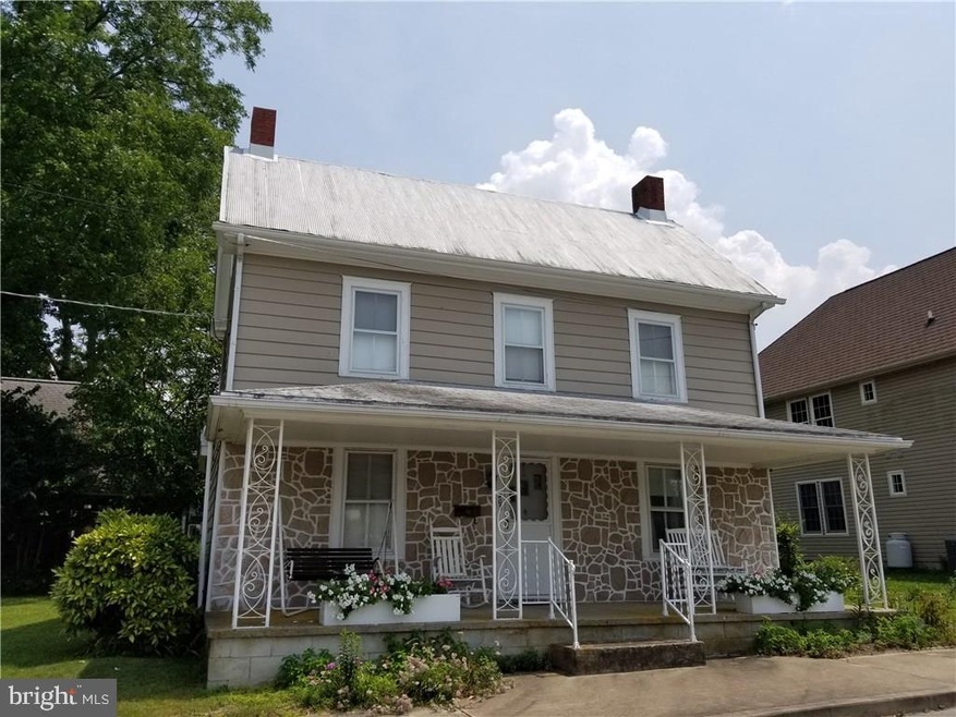 203 Walnut St, Milton, DE 19968 - photo 1