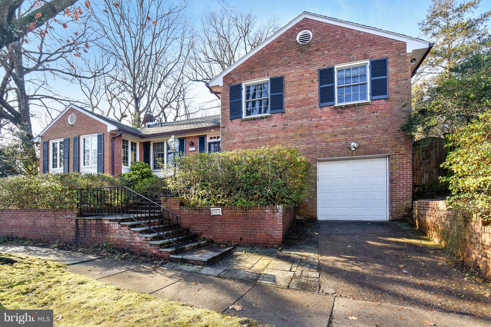 2950 Garfield Terrace NW, Washington, DC 20008 - photo 1