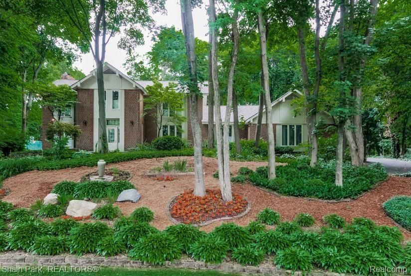 A Hidden Gem In Bloomfield Hills