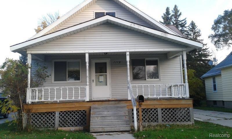1119 White St, Port Huron, MI 48060 - photo 1