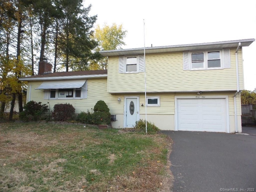 39 Dana Ln, Meriden, CT 06451 - photo 1