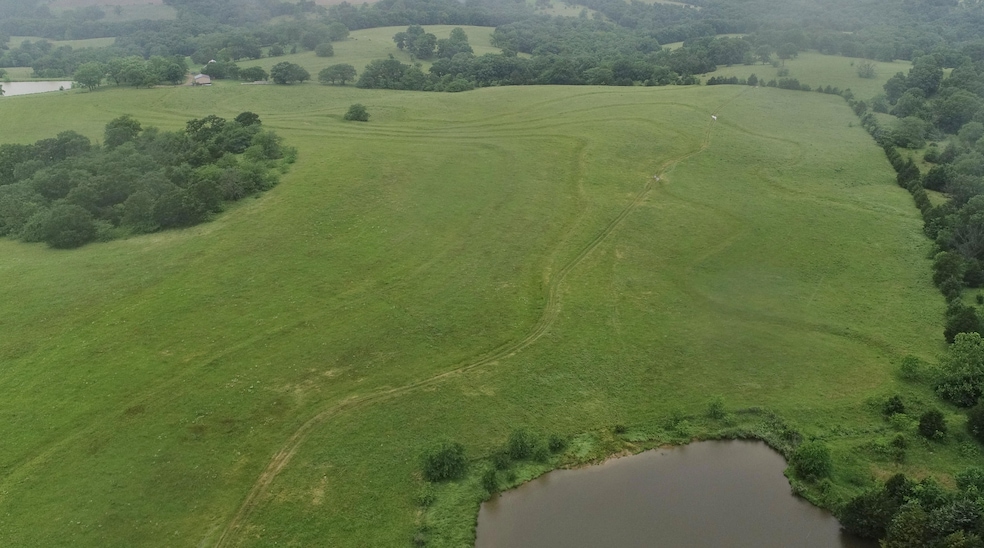 16290 Maries Road 303, Vienna, MO 65582 - photo 1