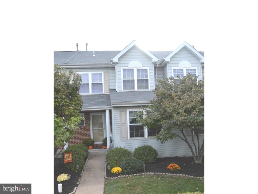 90 Forrest Ct unit 90, Royersford, PA 19468 - photo 1