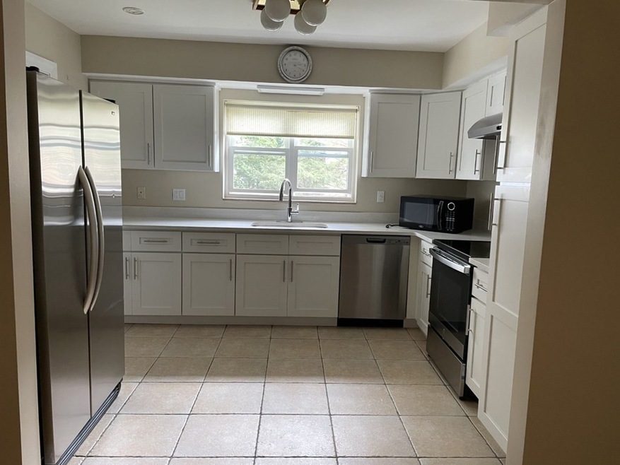 85 Elgin St unit 85, Newton Center, MA 02459 - photo 1