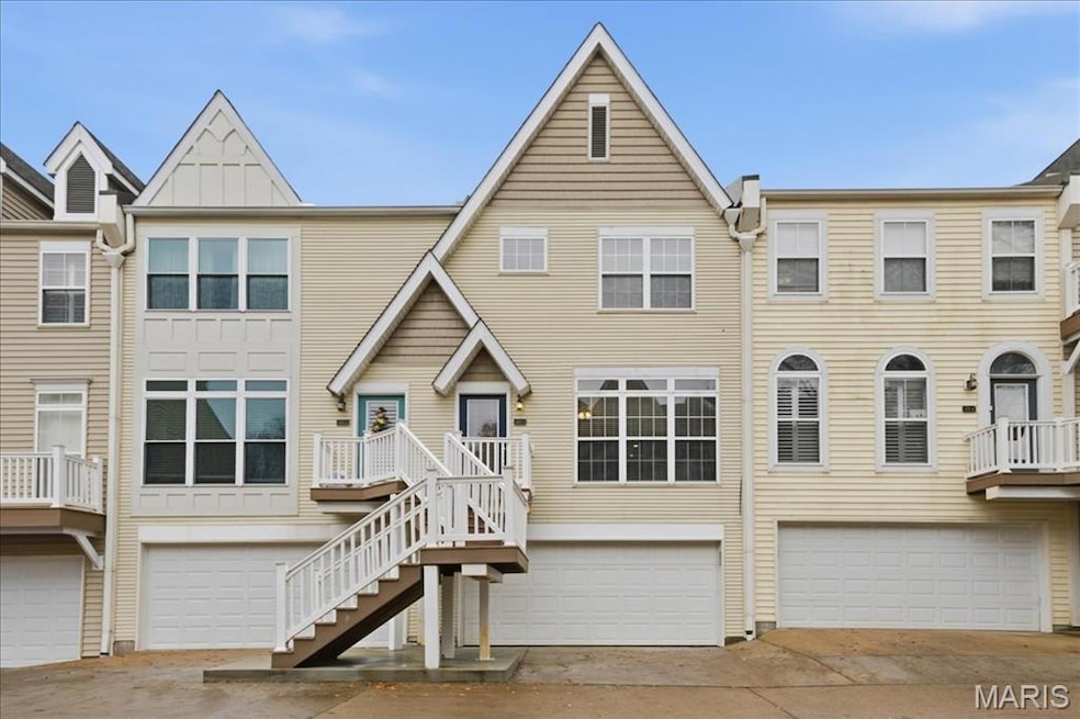 419 S Geyer Rd unit 3, Saint Louis, MO 63122 - photo 1