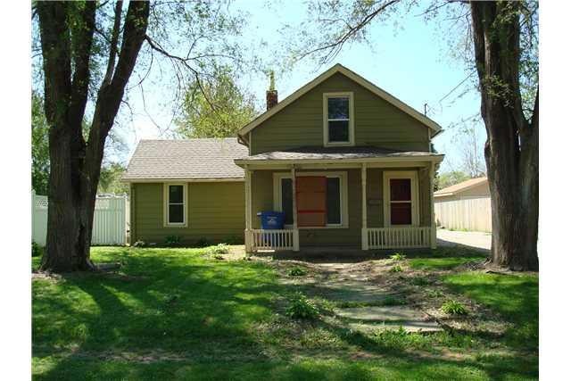 313 E Hillside Ave, Des Moines, IA 50315 - photo 1