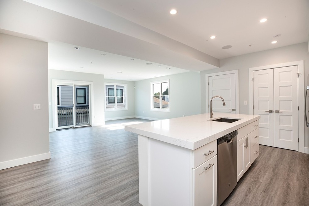 151 Hancock St unit 20, Quincy, MA 02171 - photo 1