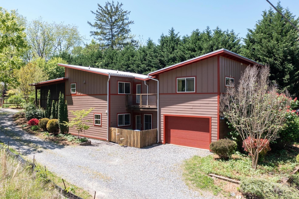 Welcome to 37 Howard Street!