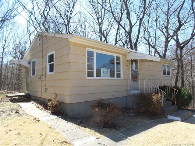 Exterior Front Left