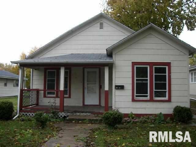 1110 Pekin St, Lincoln, IL 62656 - photo 1