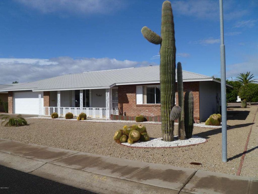 Front_15446 N. Ridgeview