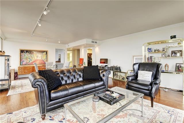 Very open floor plan, excellent use of space.