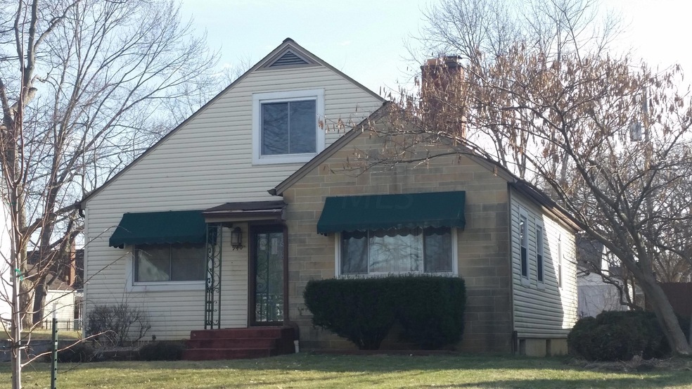 940 Broadleigh S