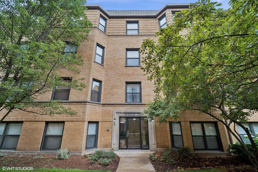 7639 N Greenview Ave unit 1E, Chicago, IL 60626 - photo 1