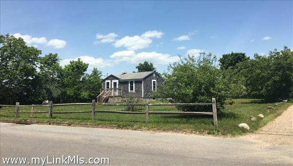 44 Lagoon Pond Rd, Vineyard Haven, MA 02568 - photo 1