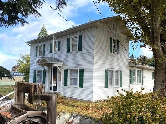 3358 Bursell Rd, Central Point, OR 97502 - photo 1