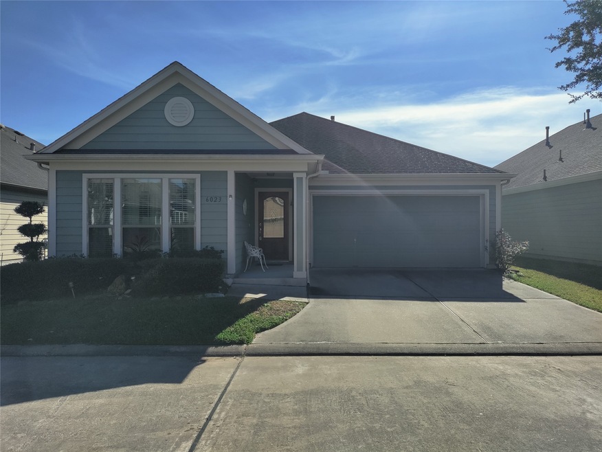 6023 Lynwood Banks Ln, Houston, TX 77092 - photo 1