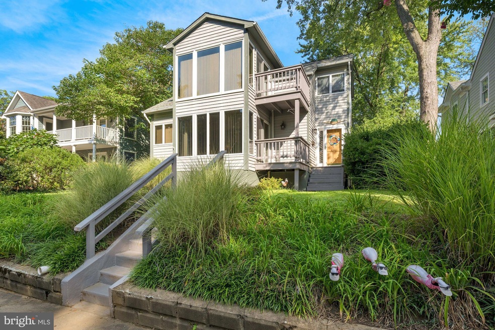 826 Chester Ave, Annapolis, MD 21403 - photo 1