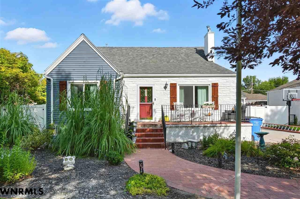 2517 3rd Ave, Scottsbluff, NE 69361 - photo 1