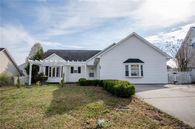 954 Faye St, Statesville, NC 28677 - photo 1