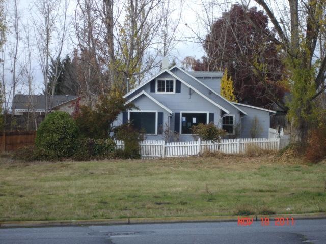 2653 E McAndrews Rd, Medford, OR 97504 - photo 1