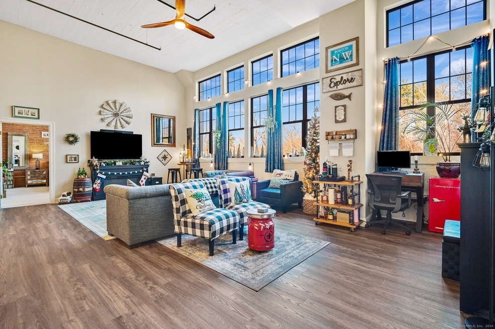 Ranch Penthouse unit on top floor