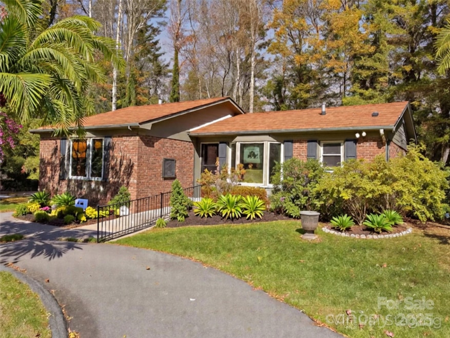 For Sale $425,000 • Co-Listing Agent