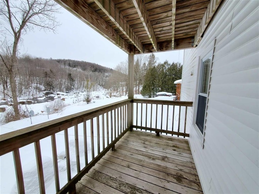 177 Tunnel St, Readsboro, VT 05350 - photo 1