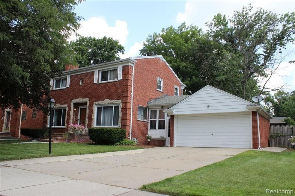 Spacious Colonial on a Large Lot