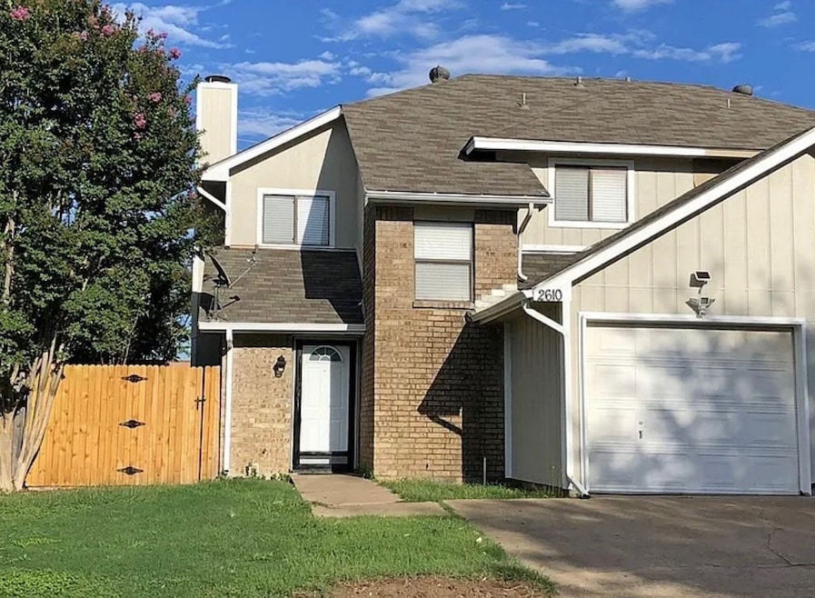 2610 Isbella Dr, Grand Prairie, TX 75052 - photo 1