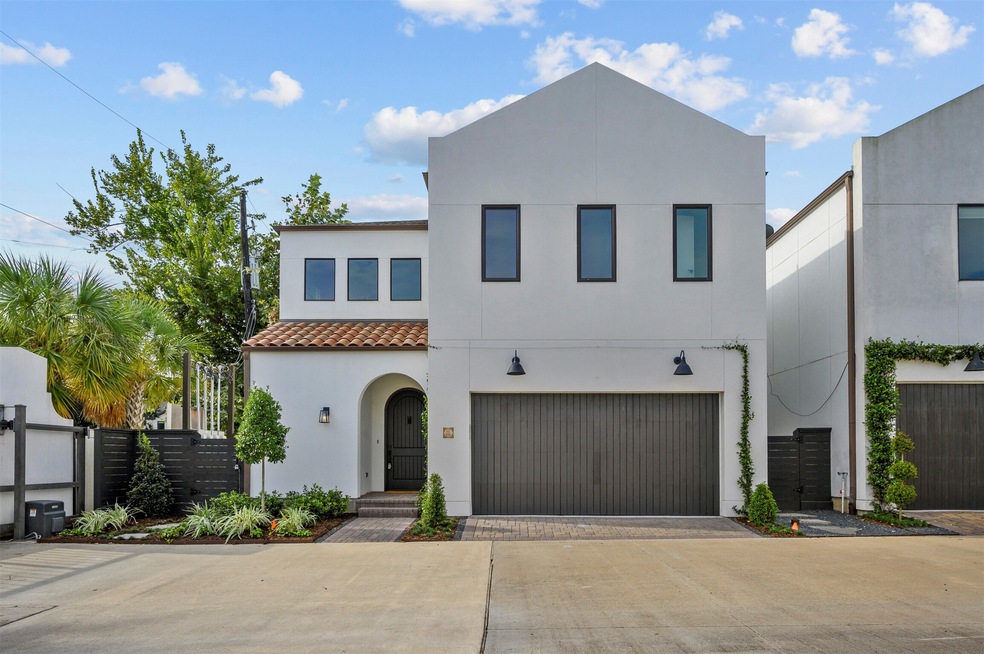 1703 Maravilla Dr, Houston, TX 77055 - photo 1