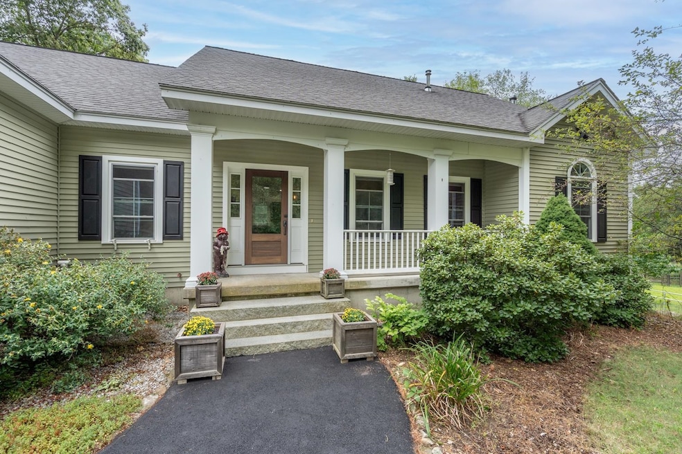 281 Lords Mill Rd, Epsom, NH 03234 - photo 1