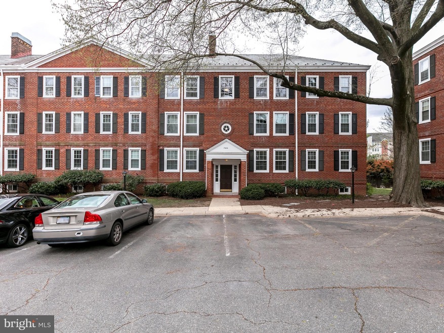 3006 S Columbus St unit A2, Arlington, VA 22206 - photo 1
