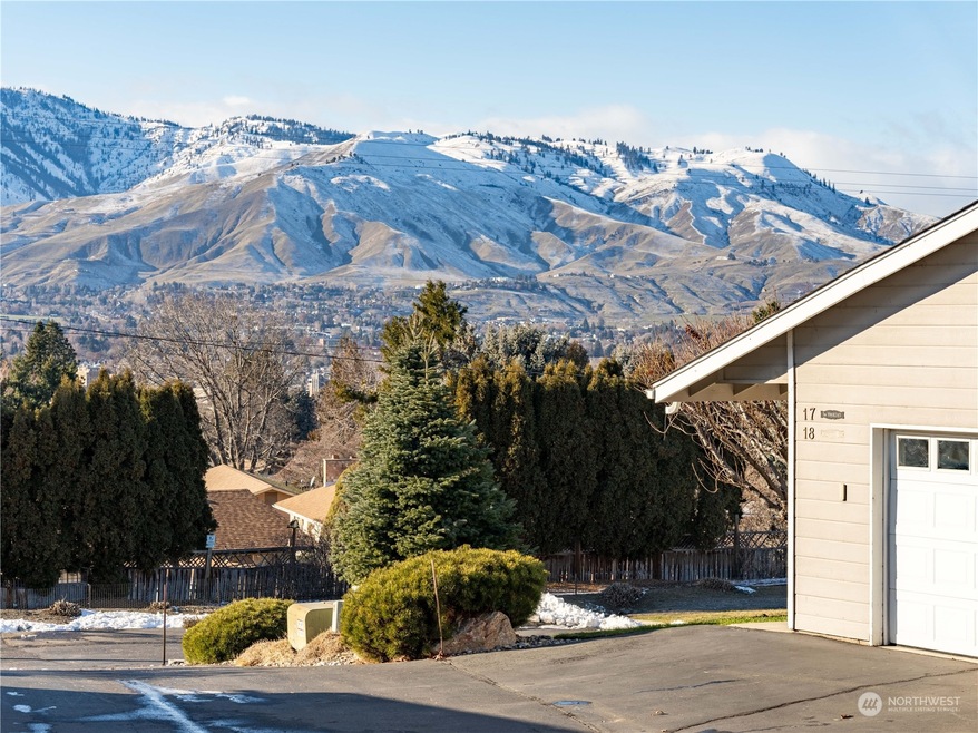 1352 Eastmont Ave unit 18, East Wenatchee, WA 98802 - photo 1