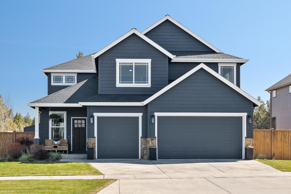 63776 Wellington St, Bend, OR 97701 - photo 1