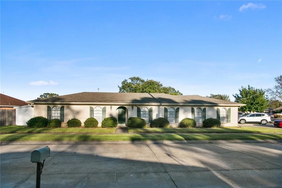 4653 Robin St, Metairie, LA 70001 - photo 1