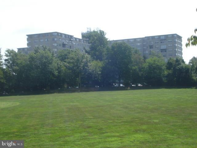 Radnor House unit 115, Bryn Mawr, PA 19010 - photo 1