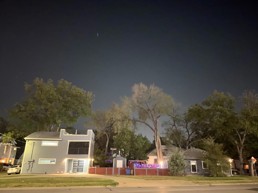 808 Spence St unit A&B, Austin, TX 78702 - photo 1