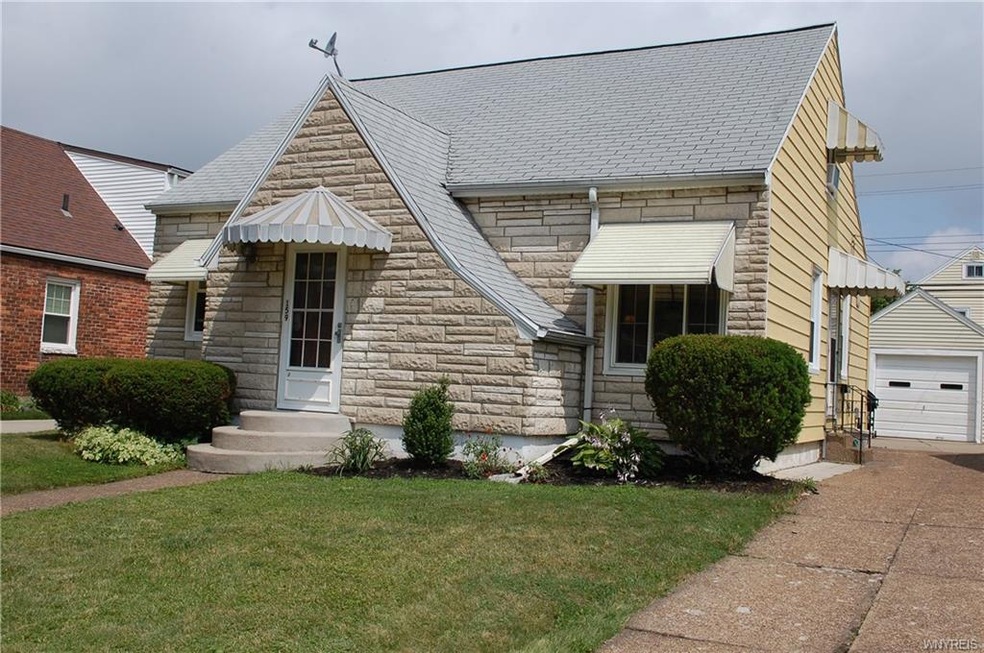 Spacious home on prime street in Kenmore of well t