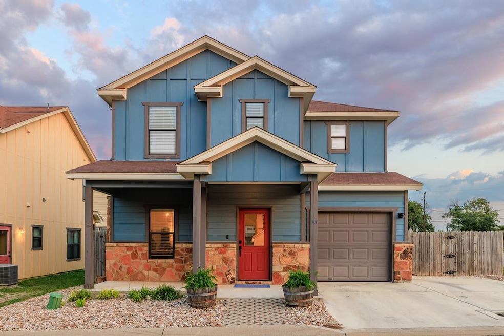 510 Mueller St unit 16, Fredericksburg, TX 78624 - photo 1